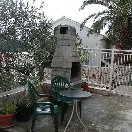 Adi - Great Location * Tisno